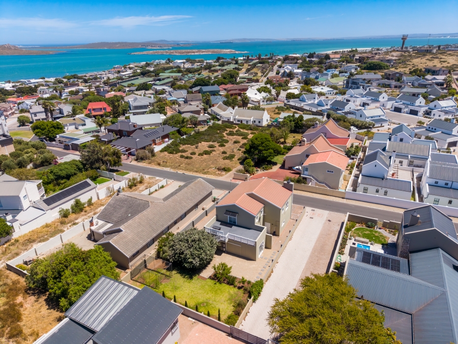 4 Bedroom Property for Sale in Myburgh Park Western Cape